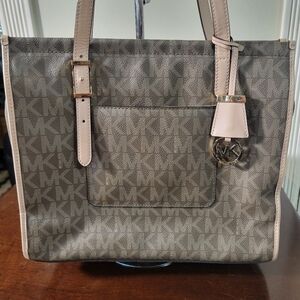 Michael Kors Gray Signature Tote Bag